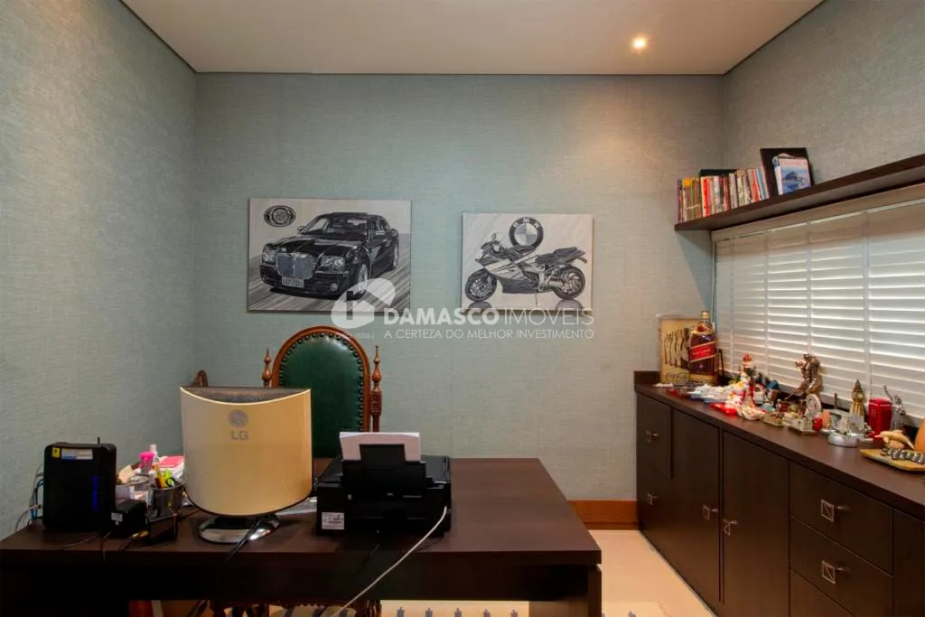Sobrado à venda 4 Quartos, 4 Suites, 6 Vagas, 550M², Jardim São Caetano, São Caetano do Sul - SP