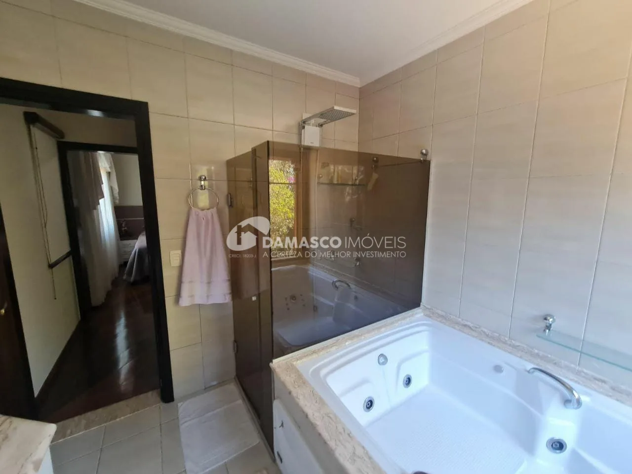 Casa à venda 3 Quartos, 3 Suites, 450M², Avenida Estrutural Leste, Ibiúna - SP