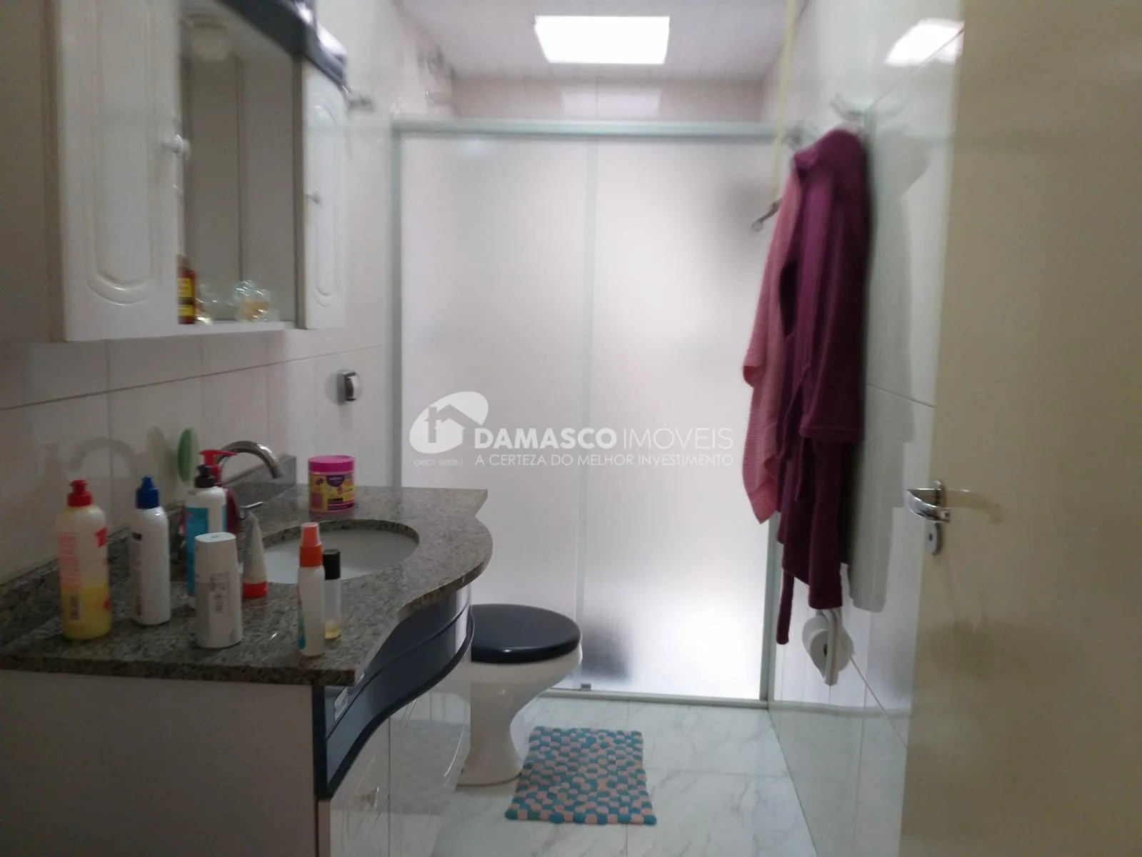 Sobrado à venda 3 Quartos, 2 Suites, 4 Vagas, 330M², Santa Maria, Santo André - SP