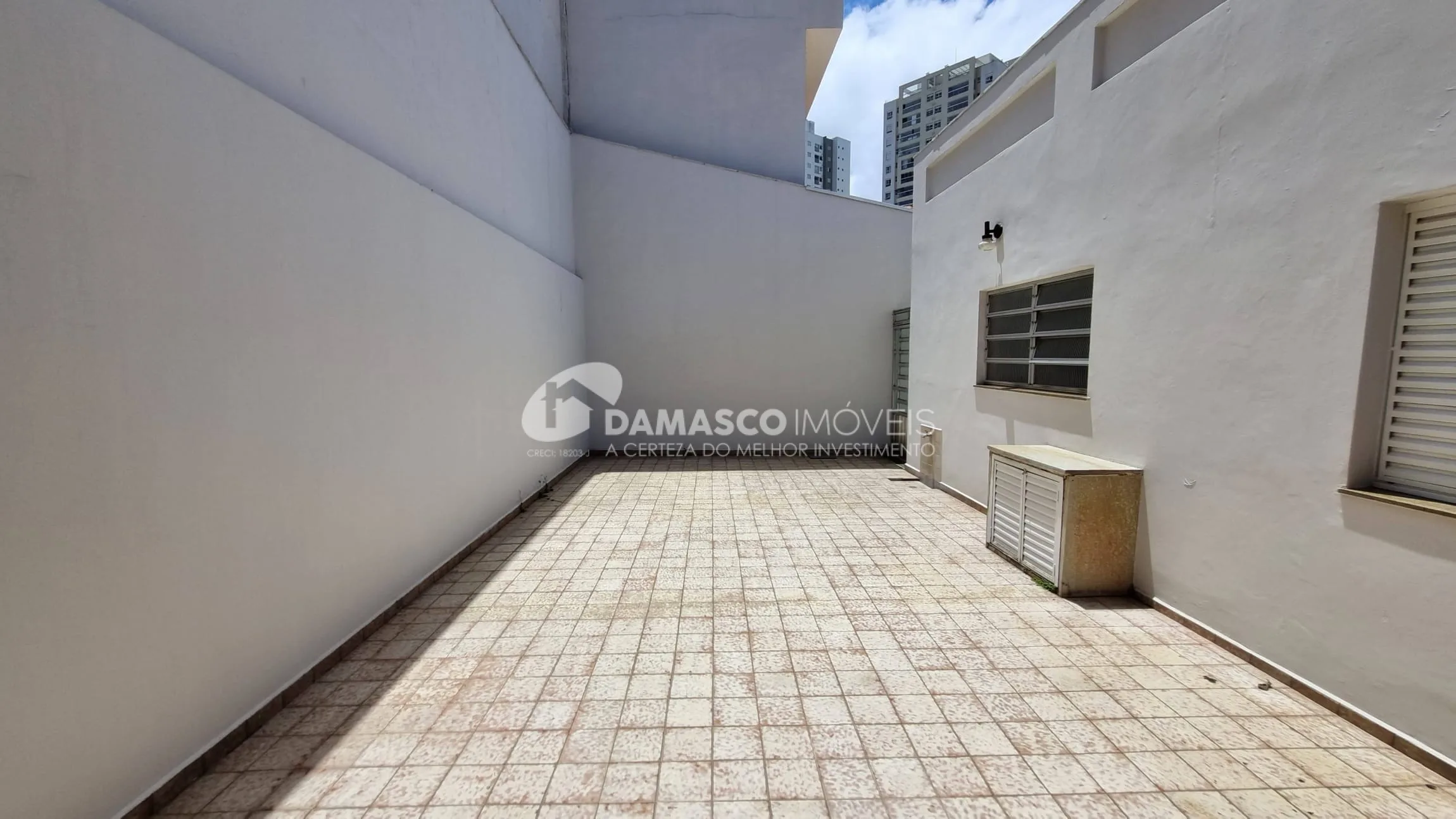 Sobrado à Venda em São Caetano do Sul | 4 Dormitórios | 3 Suítes | Segunda Casa Independente | 6 Vagas