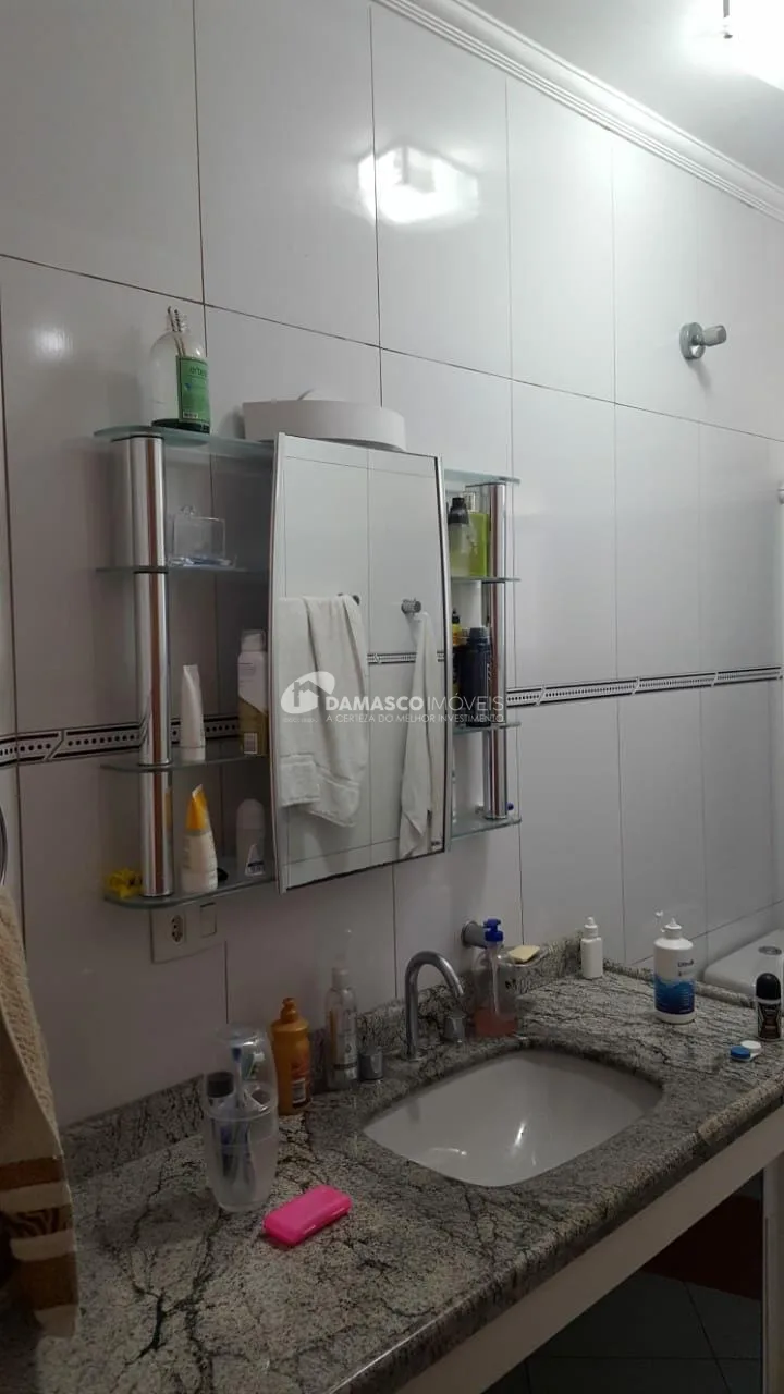Sobrado à venda 3 Quartos, 1 Suite, 5 Vagas, 256M², Vila Alpina, São Paulo - SP