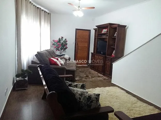Sobrado à venda 3 Quartos, 1 Suite, 4 Vagas, 201M², Santa Maria, São Caetano do Sul - SP