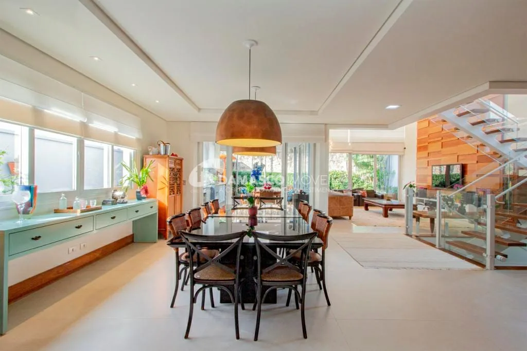 Sobrado à venda 4 Quartos, 4 Suites, 6 Vagas, 550M², Jardim São Caetano, São Caetano do Sul - SP