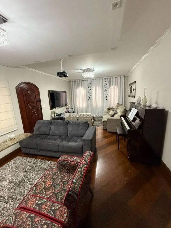 Sobrado à venda 3 Quartos, 1 Suite, 2 Vagas, 204M², Sítio da Figueira, São Paulo - SP