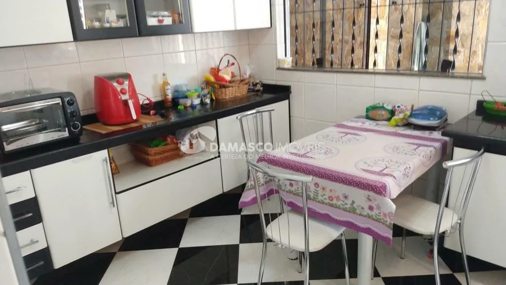 Sobrado à venda 4 Quartos, 1 Suite, 8 Vagas, 400M², Vila Califórnia, São Paulo - SP