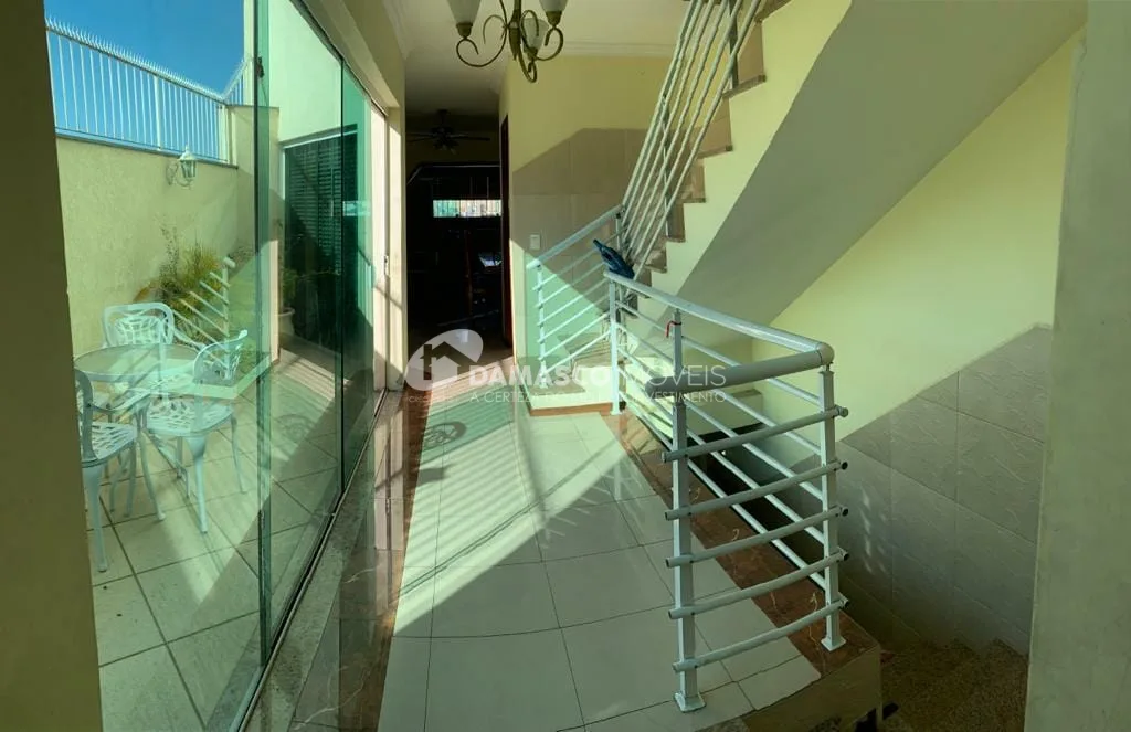 Sobrado à venda 3 Quartos, 3 Suites, 6 Vagas, 251M², Olímpico, São Caetano do Sul - SP