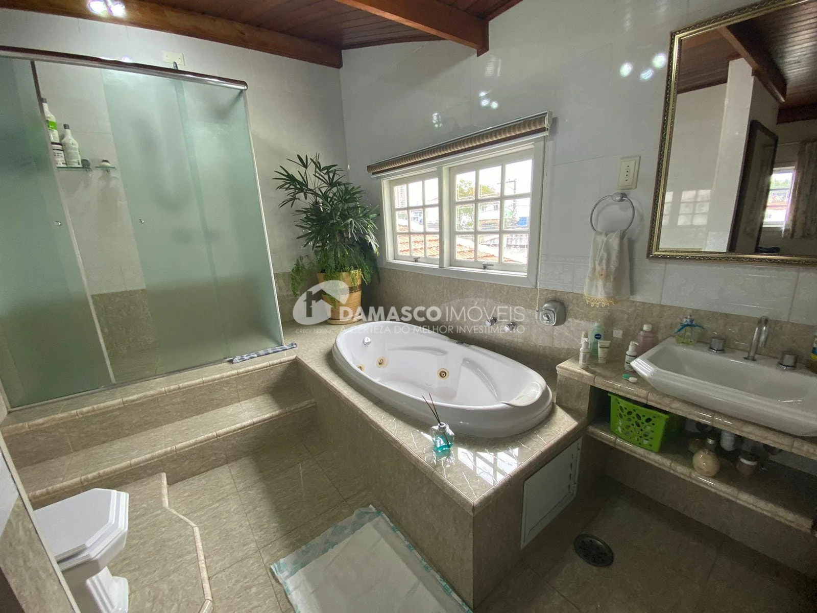 Sobrado à venda 3 Quartos, 1 Suite, 4 Vagas, Vila Prudente, São Paulo - SP