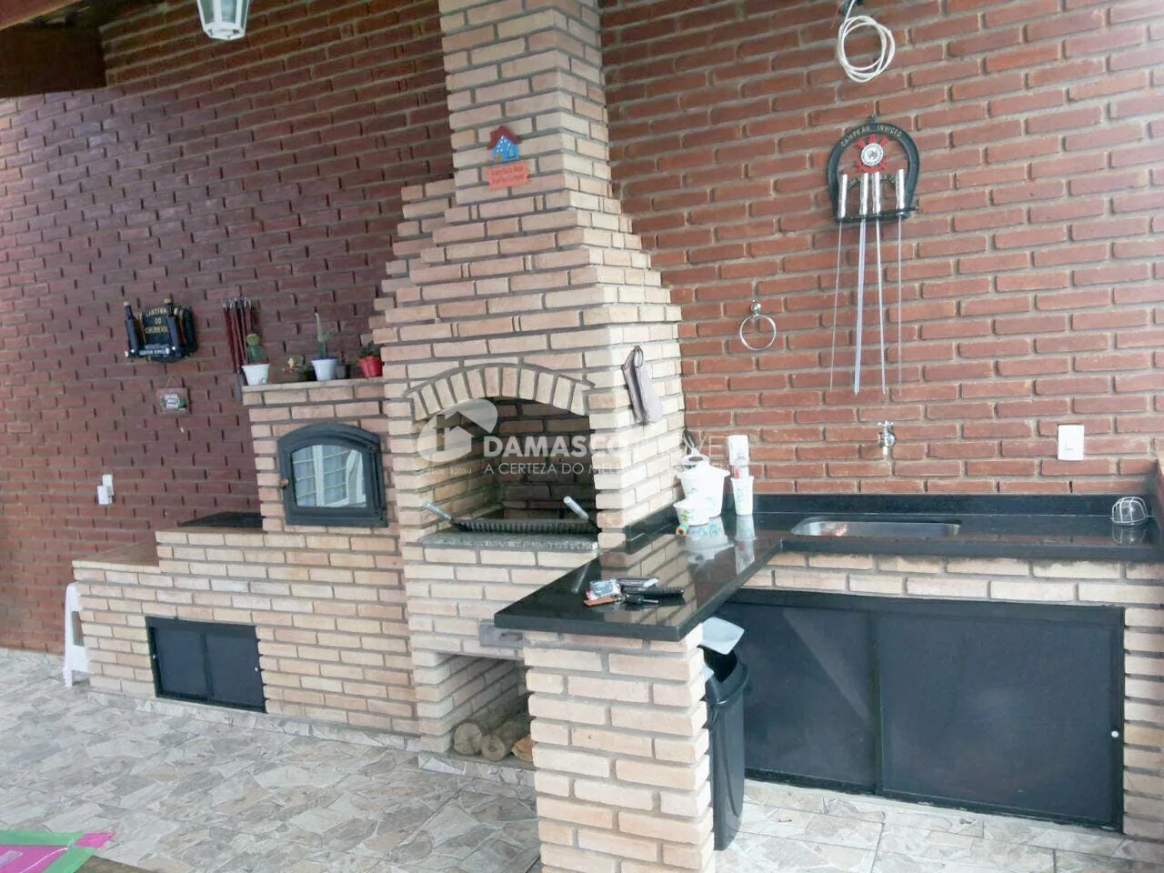 Sobrado à Venda 3 Quartos, 3 Suites, 6 Vagas, Nova Gerty, São Caetano do Sul - SP