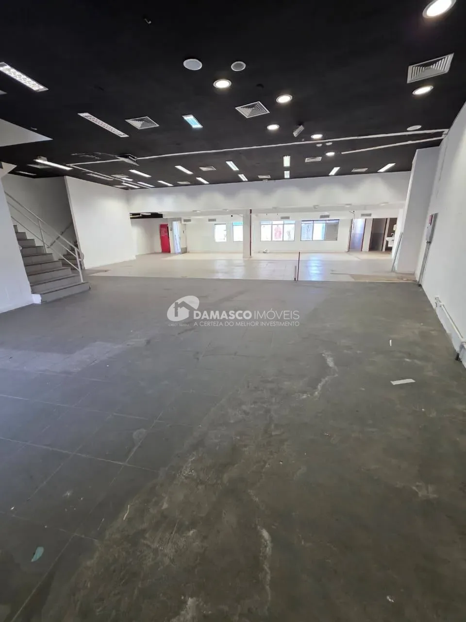 Imóvel Comercial para Locação em Santo André | 1.300 m² | 15 Vagas | Estrutura Completa