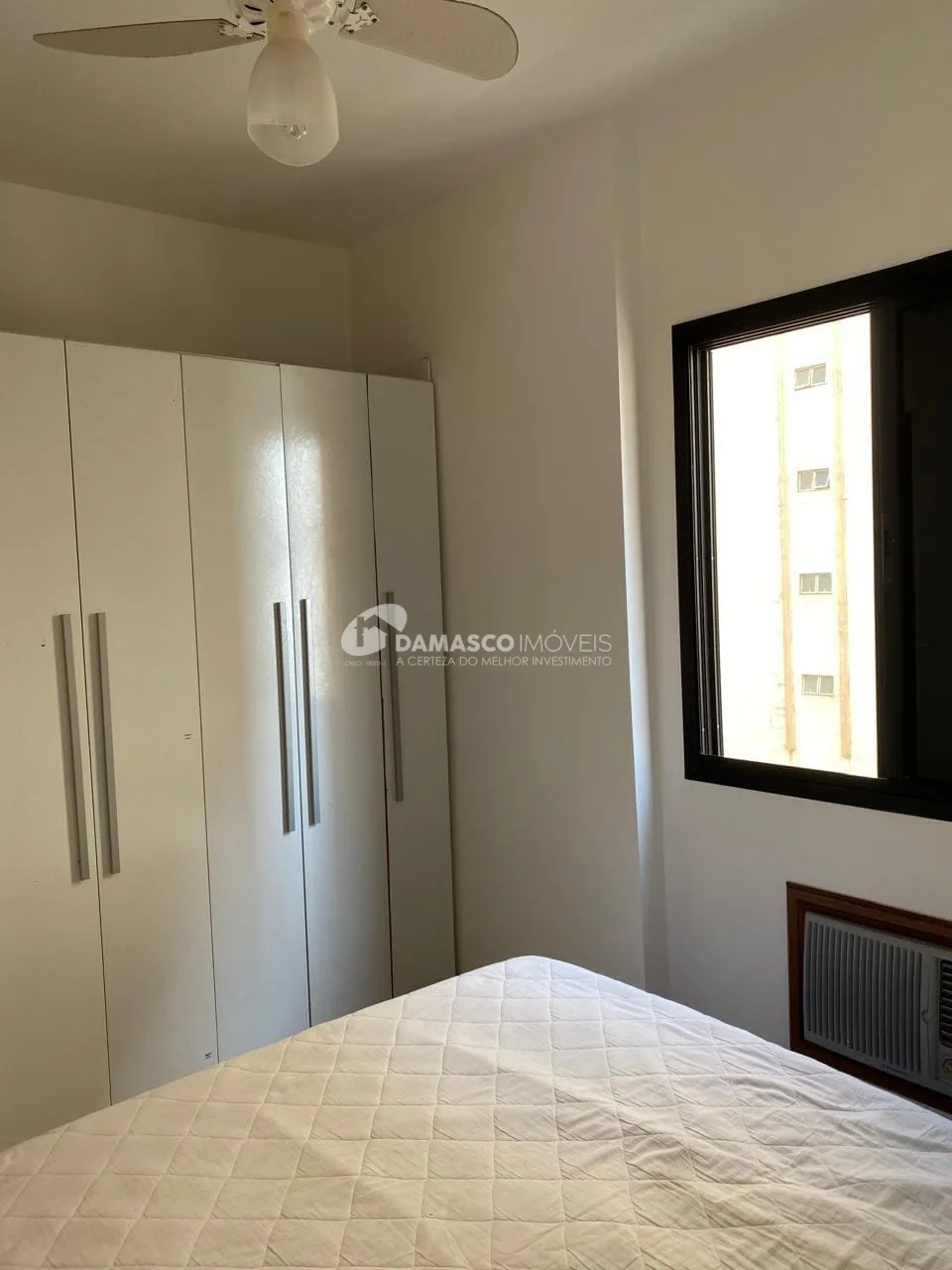 Apartamento à venda 2 dorm, 2 vagas, Vila Alzira, Guarujá, SP