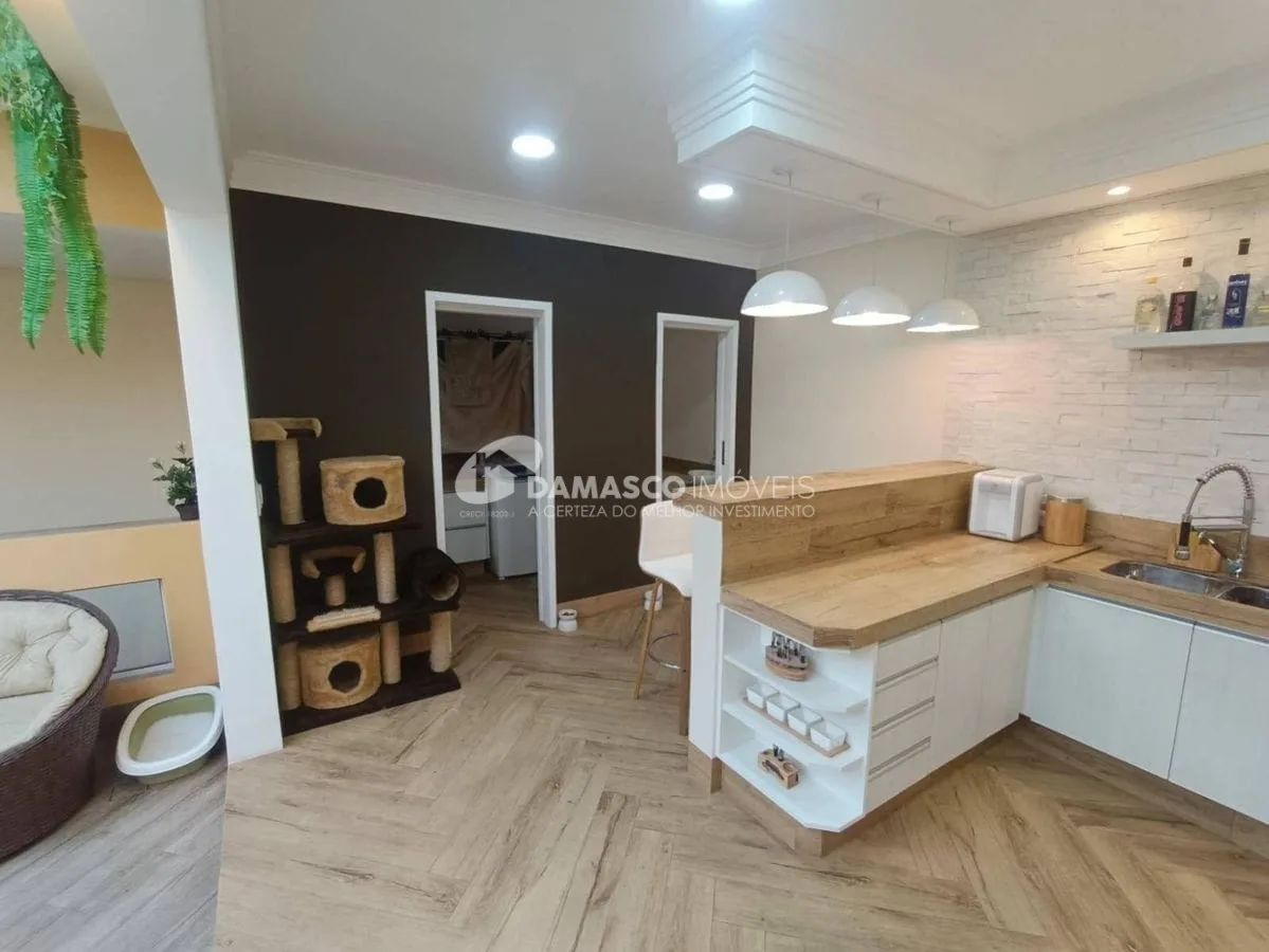 Sobrado à venda 2 Quartos, 2 Suites, 3 Vagas, Fundação, São Caetano do Sul - SP