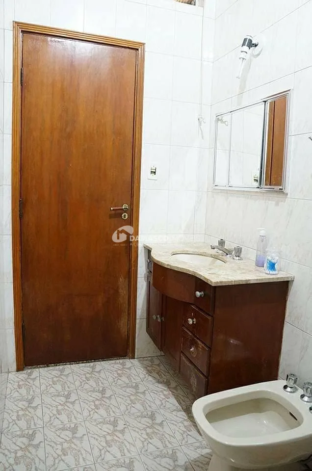 Sobrado à venda 2 Quartos, 2 Vagas, Rudge Ramos, São Bernardo do Campo - SP