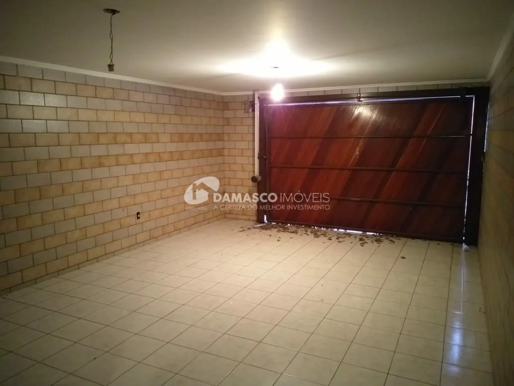 Sobrado à venda 3 Quartos, 1 Suite, 4 Vagas, 250M², Olímpico, São Caetano do Sul - SP