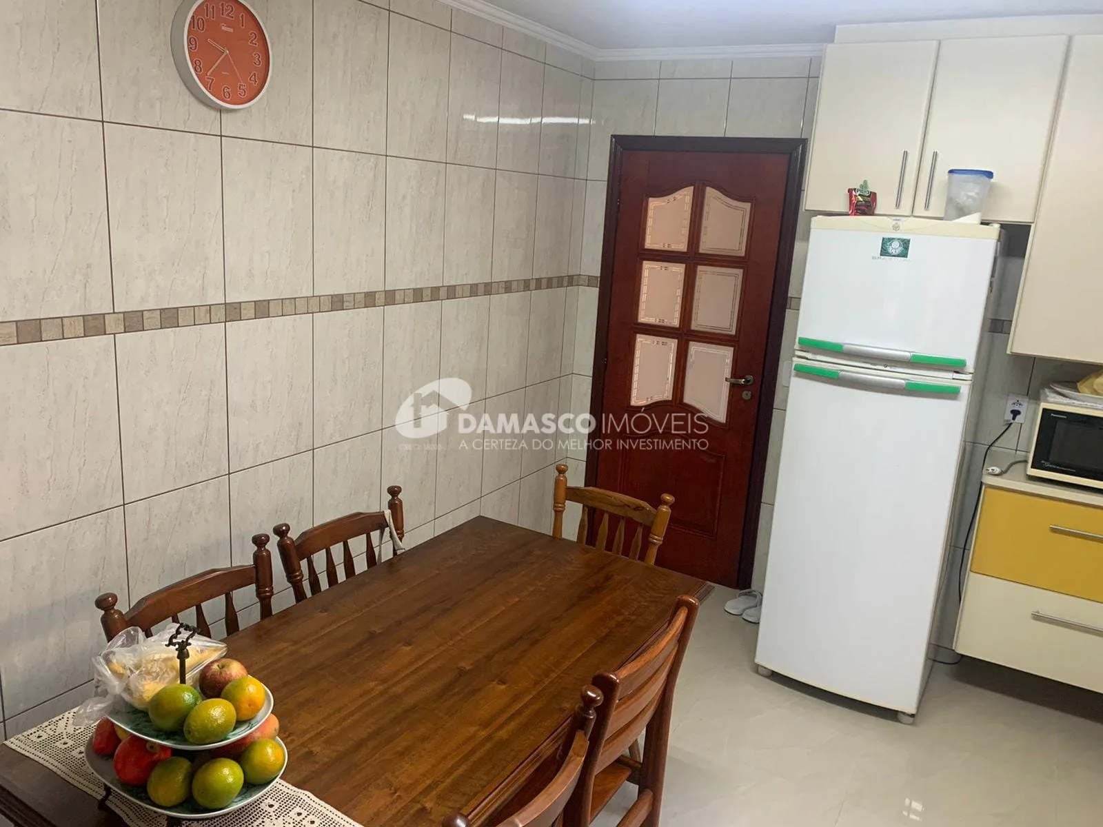 Sobrado à venda 3 Quartos, 1 Suite, 6 Vagas, 252M², Cerâmica, São Caetano do Sul - SP
