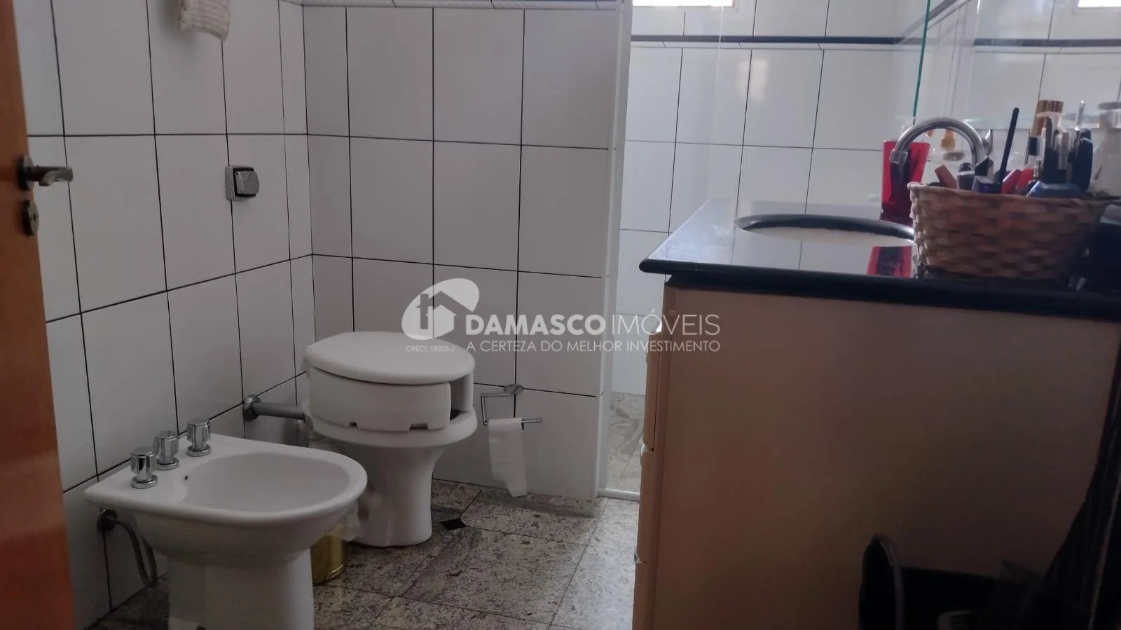 Sobrado à venda 3 Quartos, 3 Suites, 3 Vagas, 240M², Barcelona, São Caetano do Sul - SP