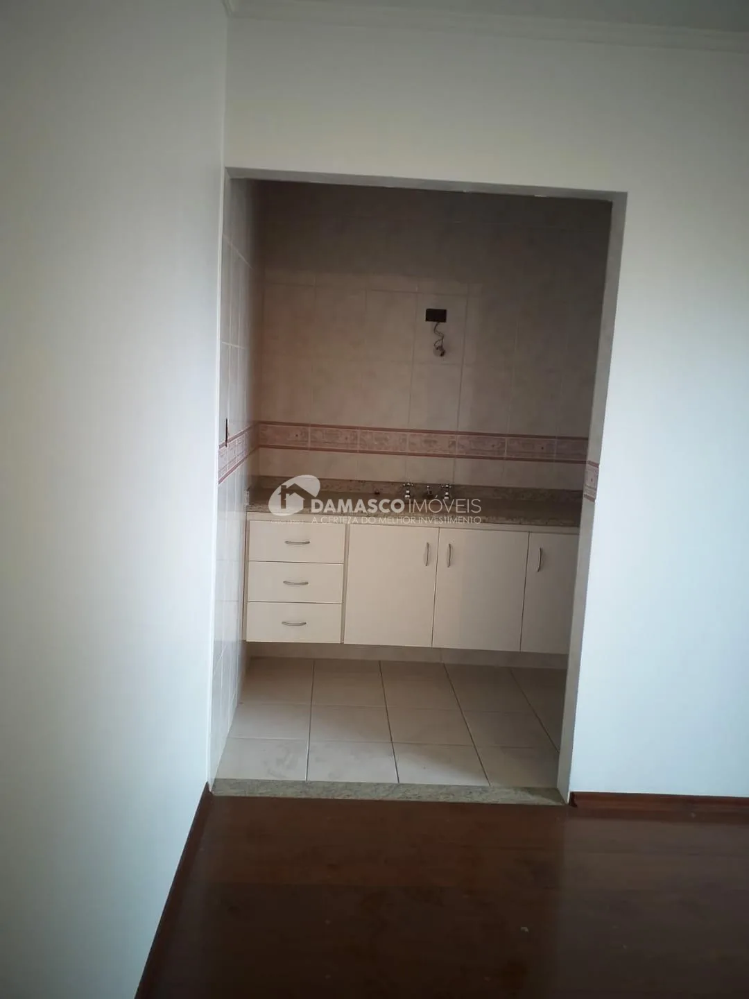 Sobrado à venda 3 Quartos, 1 Suite, 4 Vagas, 250M², Olímpico, São Caetano do Sul - SP