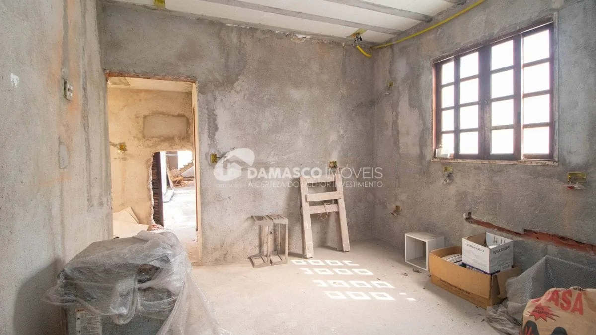 Imóvel com duas casas Bairro Osvaldo Cruz