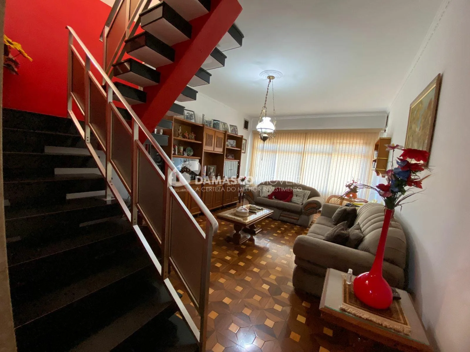 Sobrado à venda 4 Quartos, 1 Suite, 2 Vagas, 310M², Olímpico, São Caetano do Sul - SP