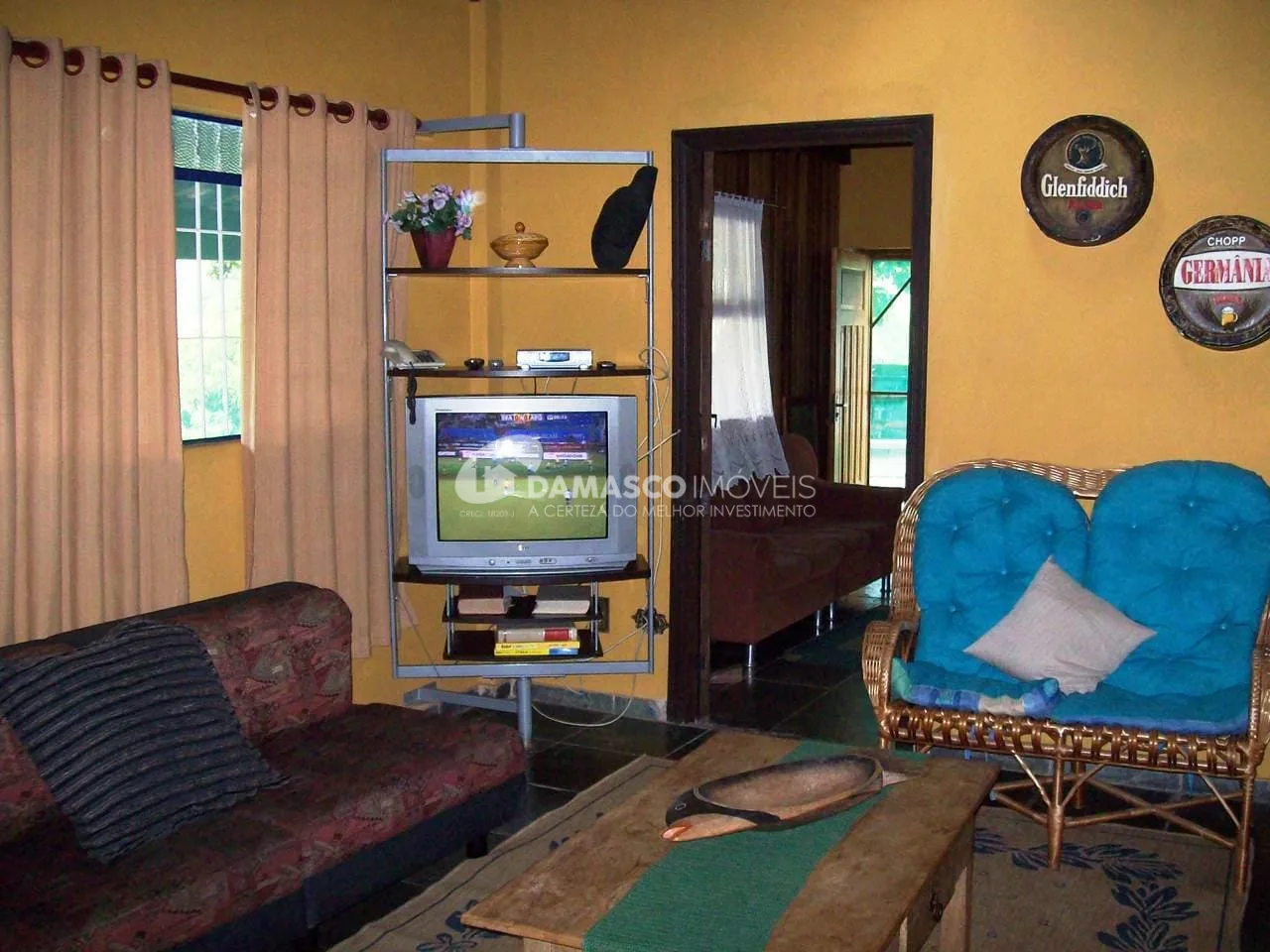Chácara à venda 6 Quartos, 1 Suite, Bairro Pedras de Ouro, Itatiba - SP