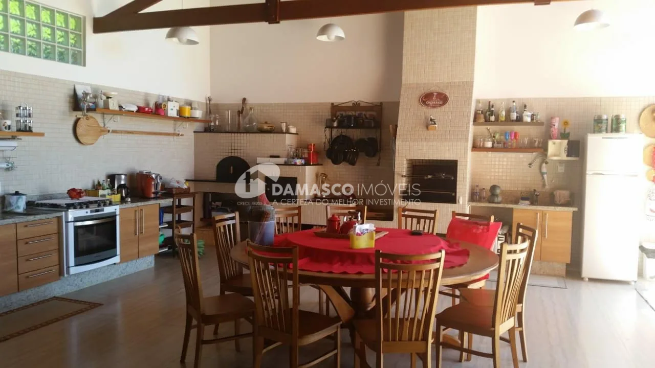 Sobrado à venda 5 Quartos, 5 Suites, 12 Vagas, 750M², Não informado, Piracicaba - SP