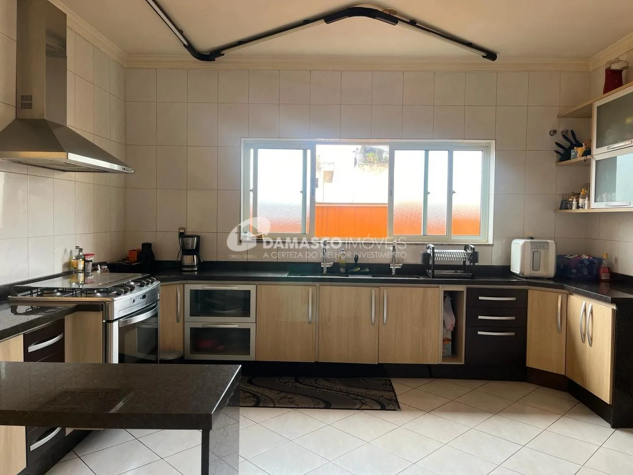 Incrível Sobrado à venda com 3 suítes e 5 vagas de garagem, Bairro Olímpico, São Caetano do Sul, SP