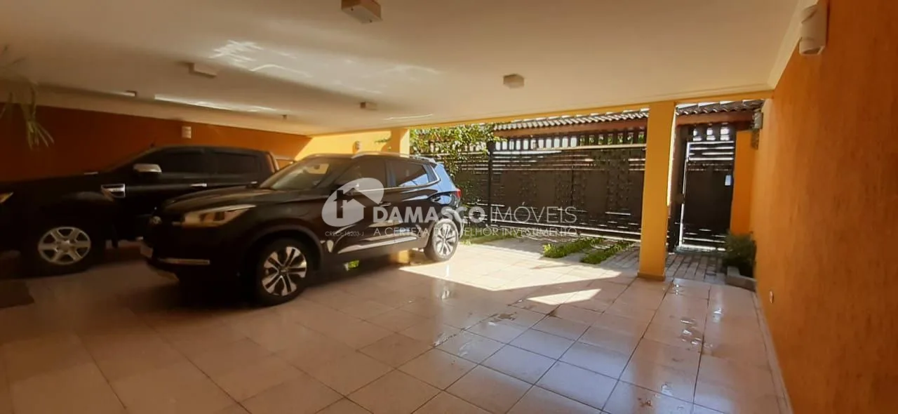 Sobrado à venda 3 Quartos, 2 Suites, 6 Vagas, 780M², Osvaldo Cruz, São Caetano do Sul - SP