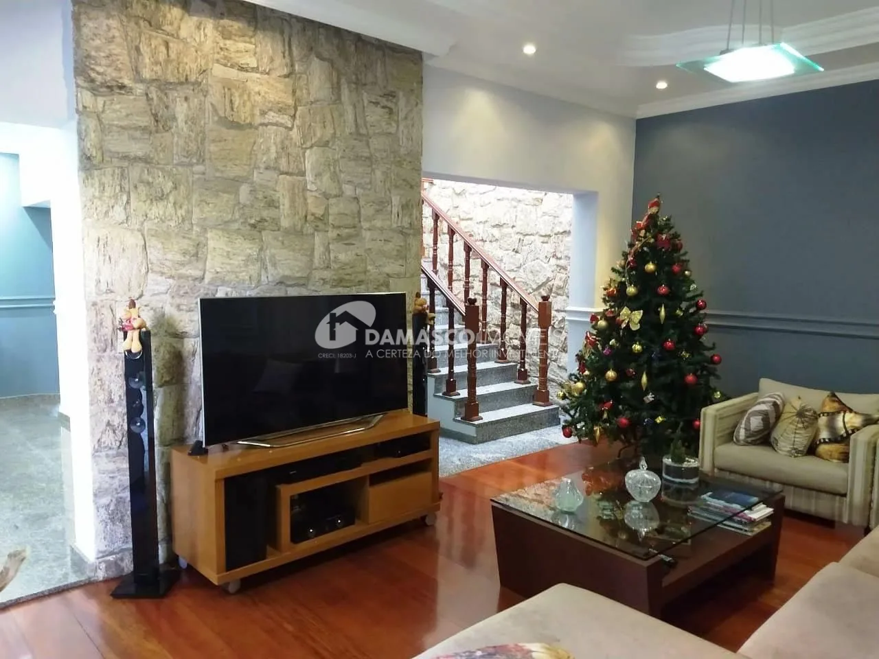 Sobrado à venda 3 Quartos, 3 Suites, 3 Vagas, 258M², Santa Maria, São Caetano do Sul - SP