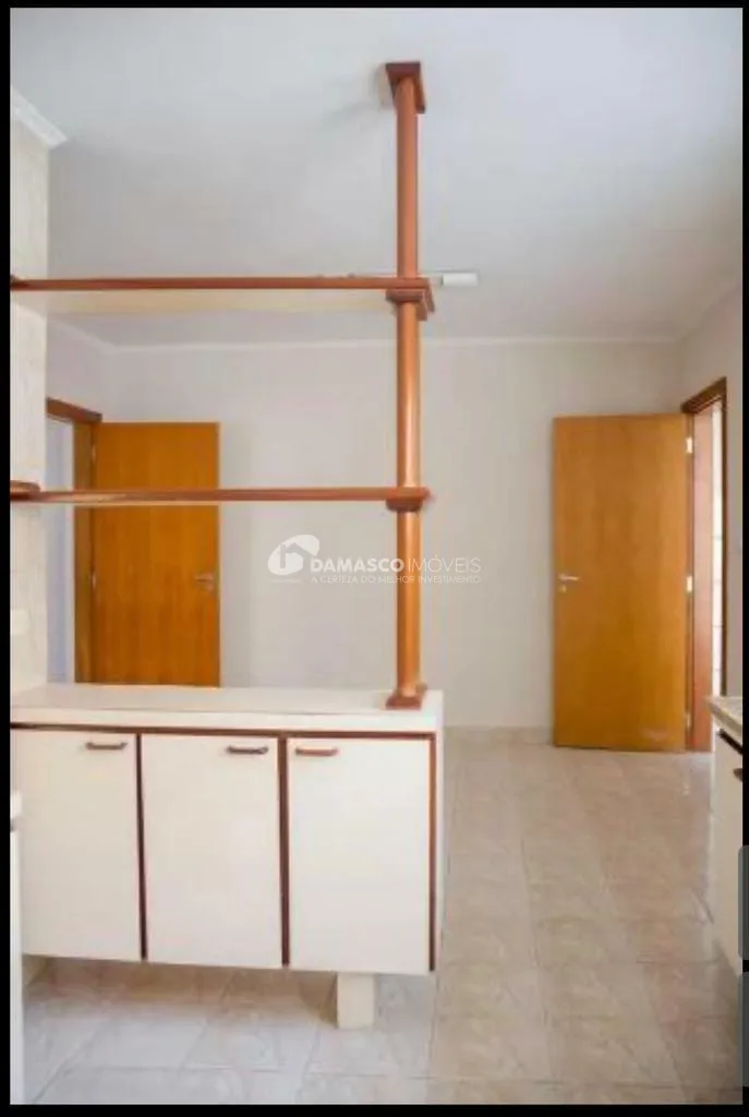 Sobrado à venda 3 Quartos, 4 Vagas, 197 m², Nova Gerty, São Caetano do Sul - SP