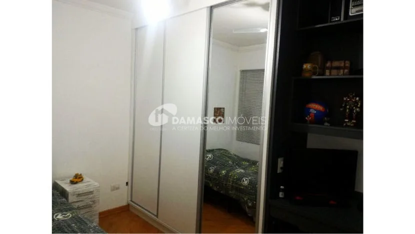 Sobrado à venda 3 Quartos, 1 Suite, 5 Vagas, 226M², Santa Maria, Santo André - SP