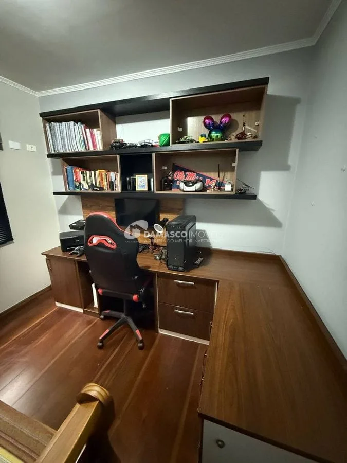 Sobrado à venda 3 Quartos, 1 Suite, 2 Vagas, 204M², Sítio da Figueira, São Paulo - SP