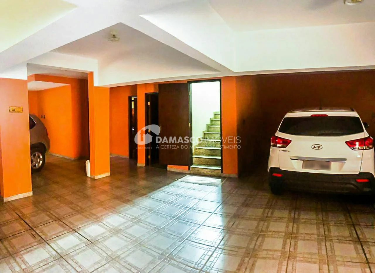 Sobrado à venda 5 Quartos, 2 Suites, 6 Vagas, Vila Sacadura Cabral, Santo André - SP