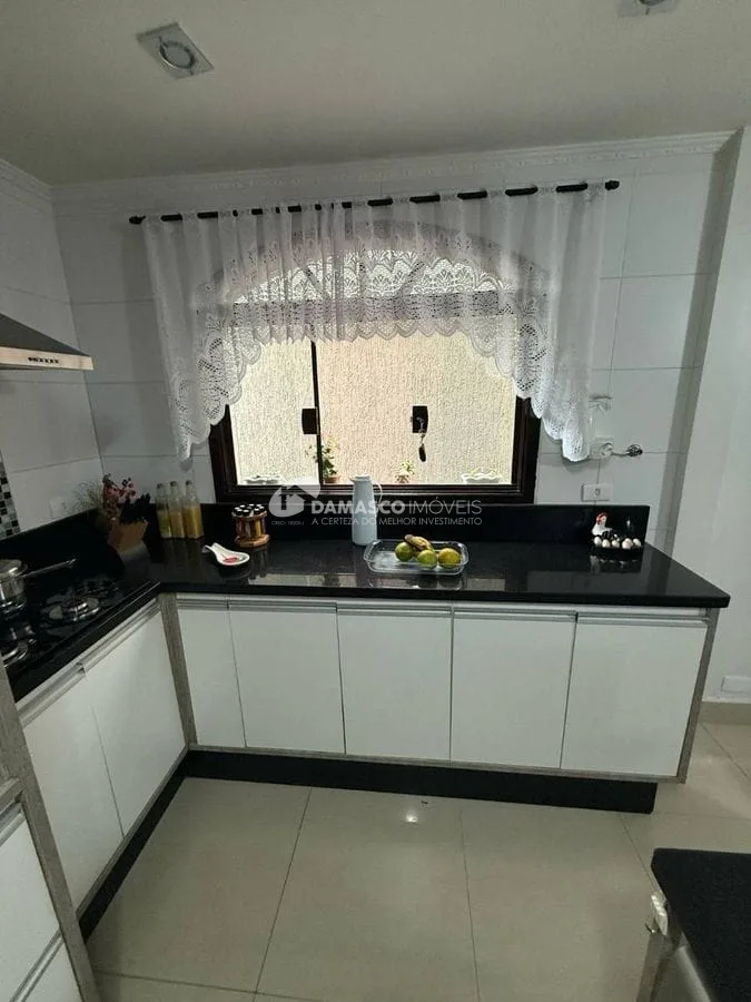 Sobrado à venda 3 Quartos, 1 Suite, 2 Vagas, 204M², Sítio da Figueira, São Paulo - SP