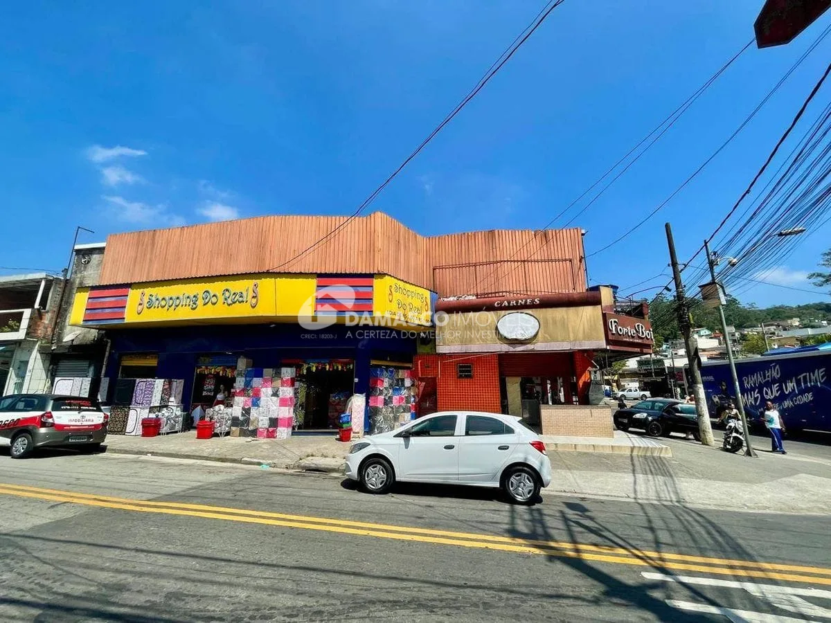 Prédio comercial no Jardim Santo André