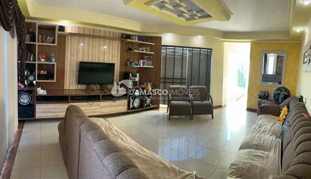 Sobrado à venda 3 Quartos, 3 Suites, 6 Vagas, 251M², Olímpico, São Caetano do Sul - SP