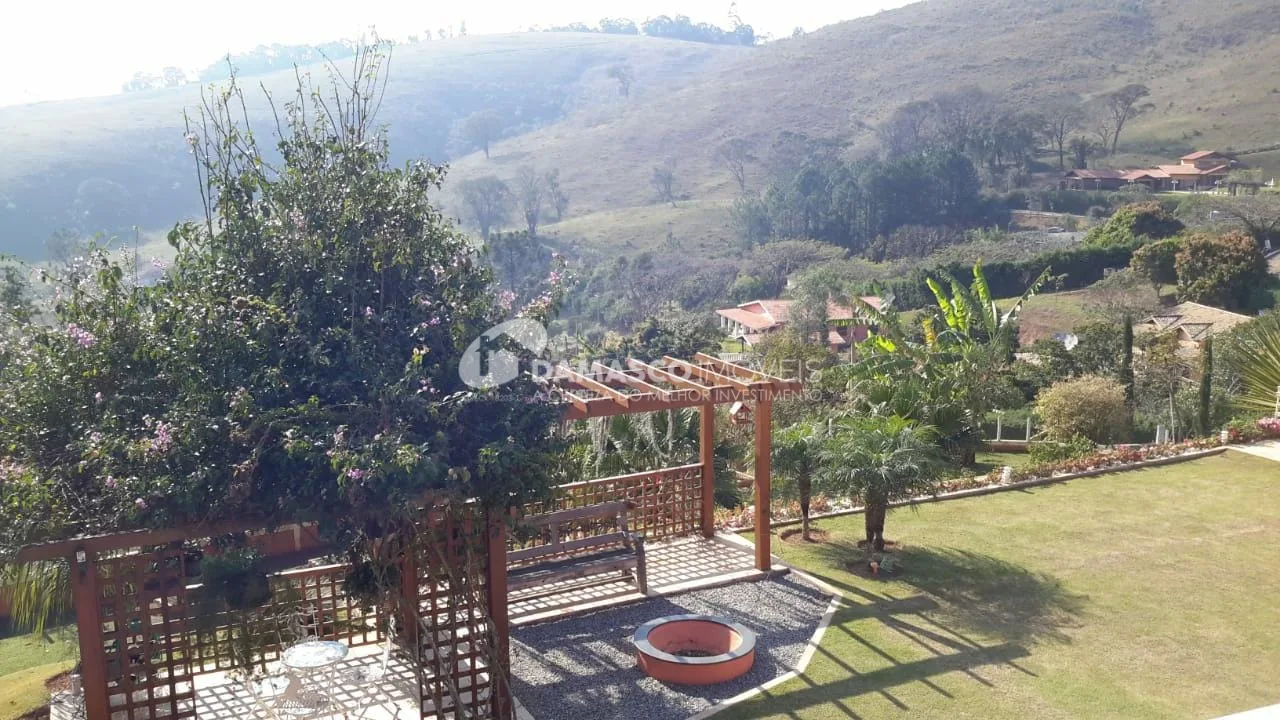 Sobrado à venda 5 Quartos, 5 Suites, 12 Vagas, 750M², Não informado, Piracicaba - SP