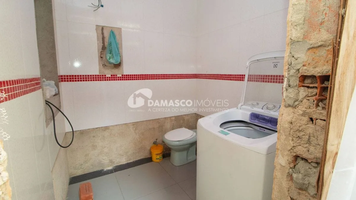 Imóvel com duas casas Bairro Osvaldo Cruz