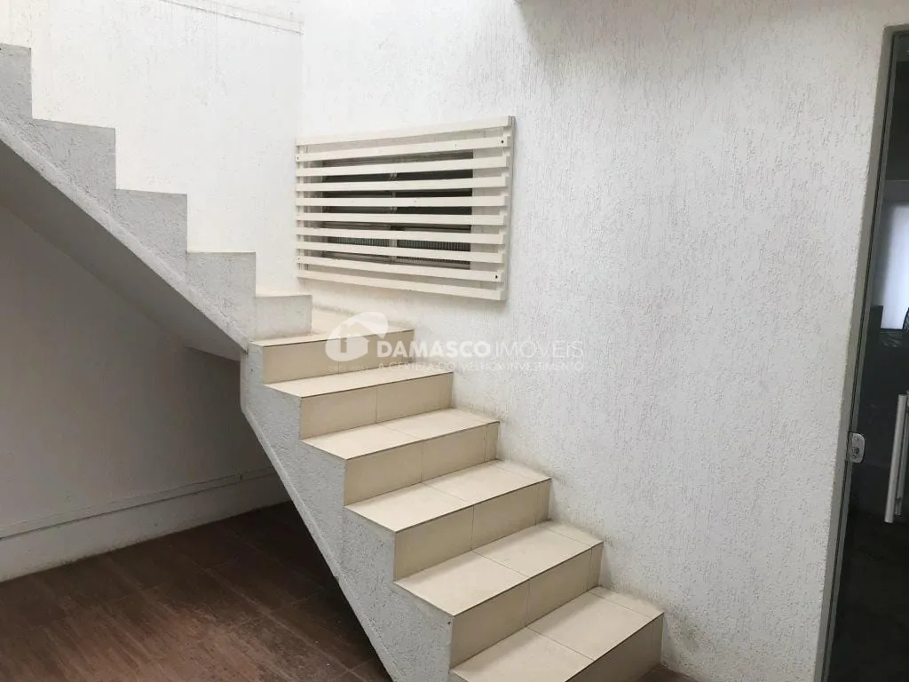 Sobrado para Locação Mobilhado, 5 Vagas, 335M², Santa Paula, São Caetano do Sul - SP