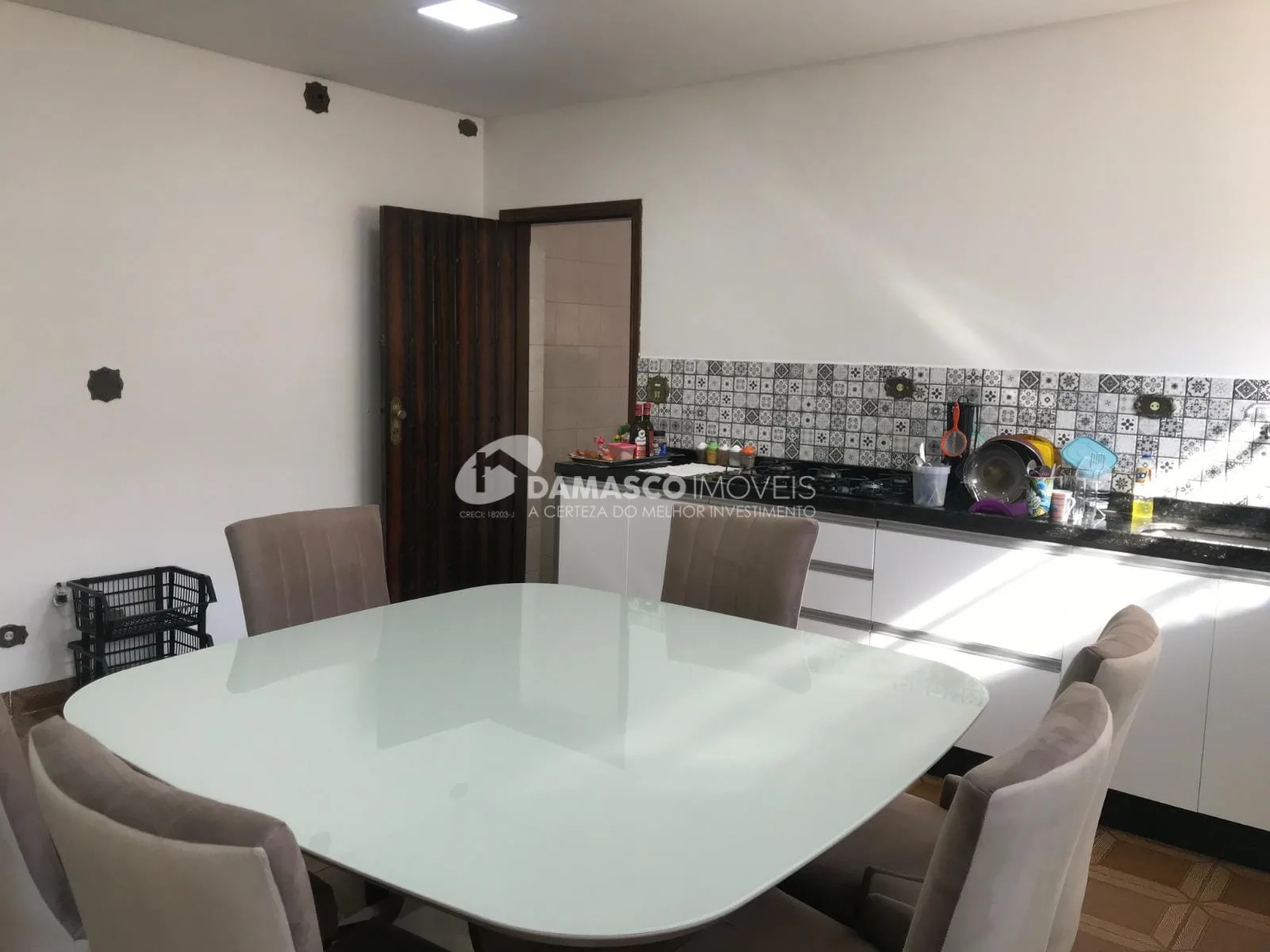 Sobrado à venda 4 Quartos, 1 Suite, 2 Vagas, 257M², Vila Palmares, Santo André - SP