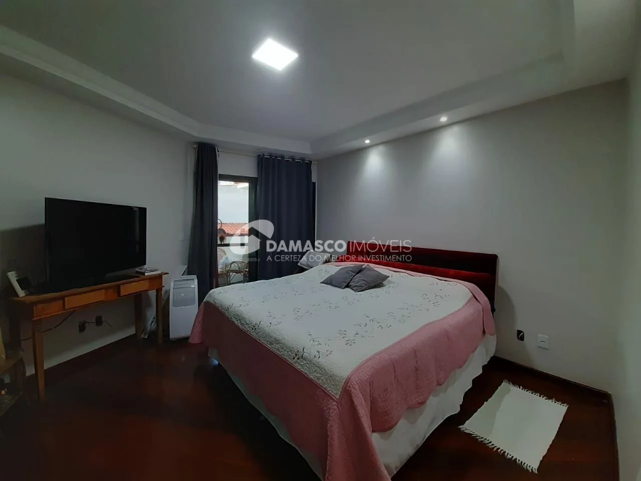Sobrado à venda 4 Quartos, 4 Suites, 3 Vagas, 480M², Jardim São Caetano, São Caetano do Sul - SP