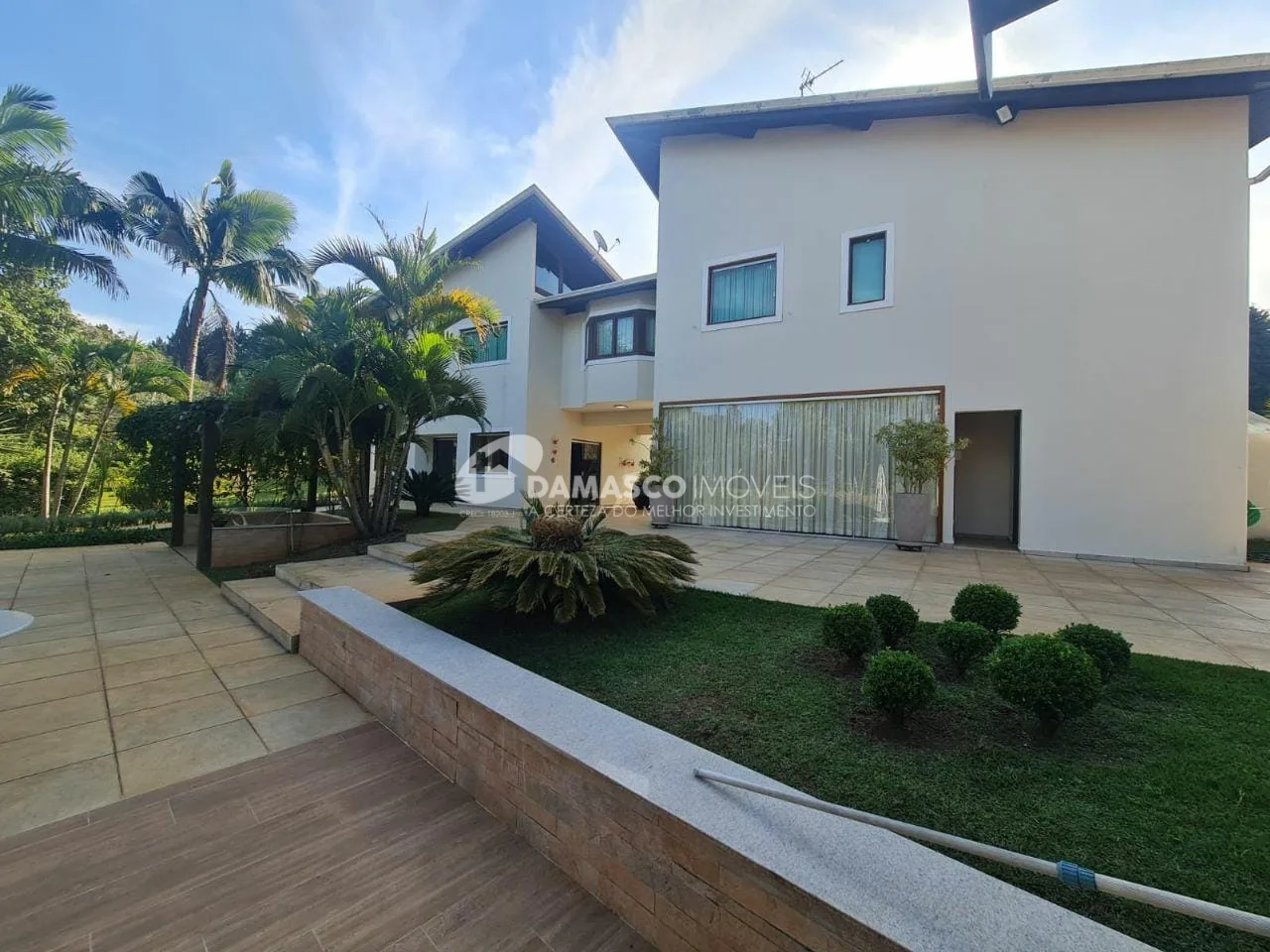 Casa à venda 3 Quartos, 3 Suites, 450M², Avenida Estrutural Leste, Ibiúna - SP