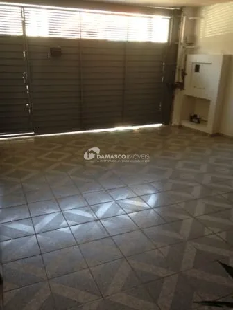 Sobrado à venda 3 Quartos, 1 Suite, 2 Vagas, 125M², Santo Antônio, São Caetano do Sul - SP