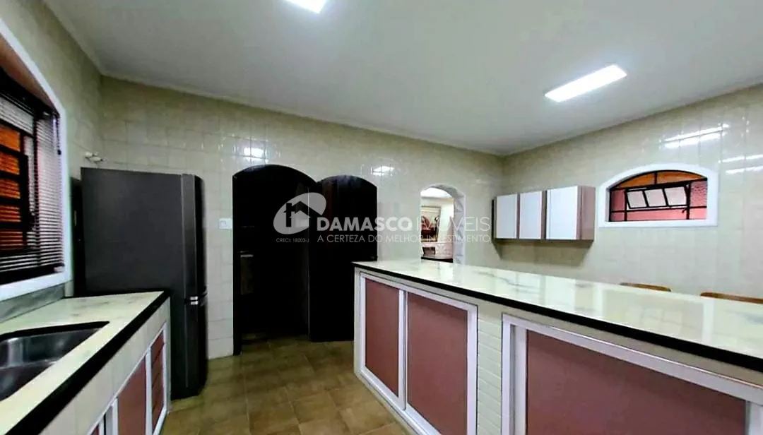 Sobrado à venda 2 Quartos, 1 Suite, 2 Vagas, 238M², Barcelona, São Caetano do Sul - SP