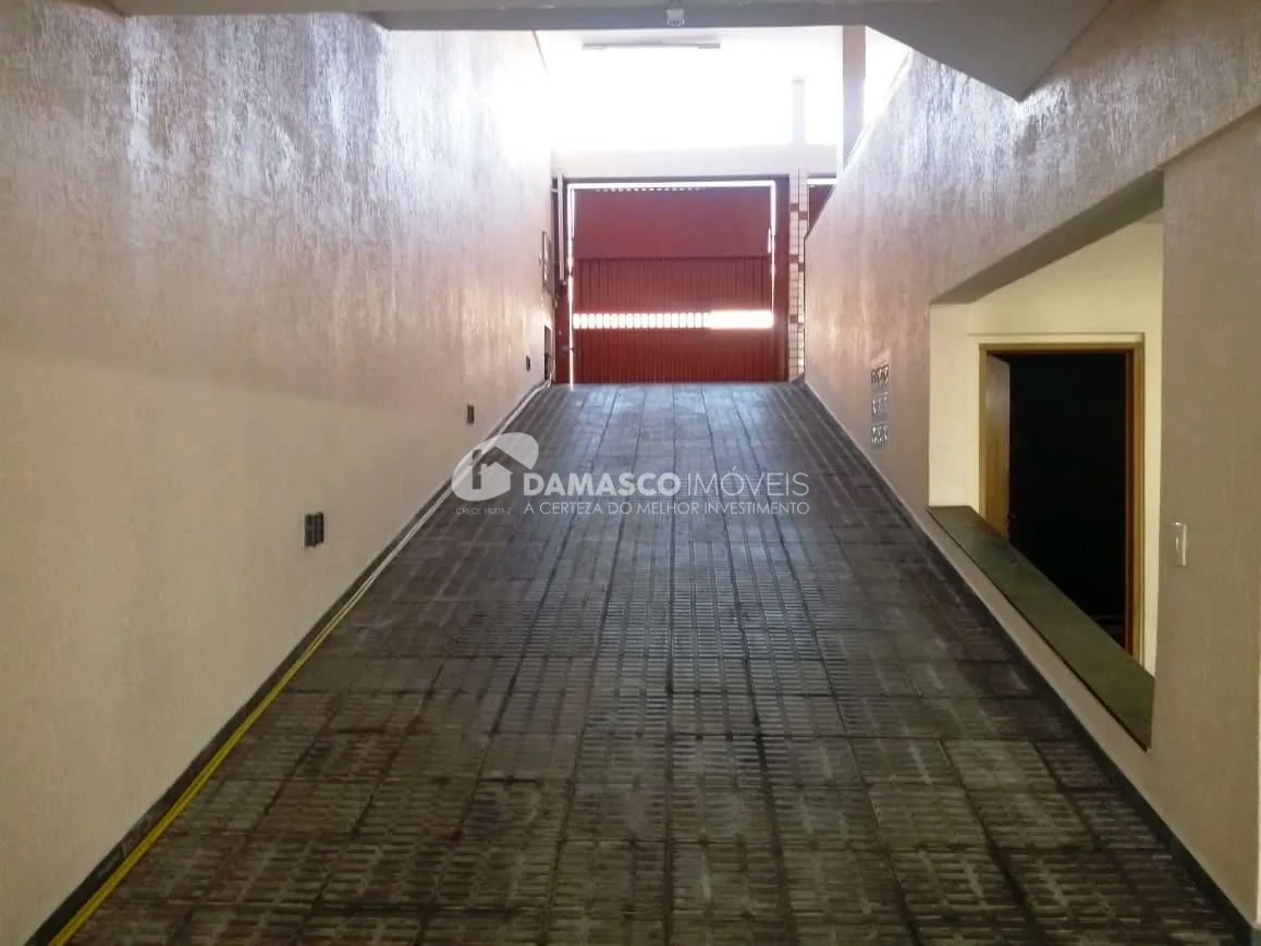 Sobrado à venda 3 Quartos, 1 Suite, 16 Vagas, 572M², Nova Gerty, São Caetano do Sul - SP