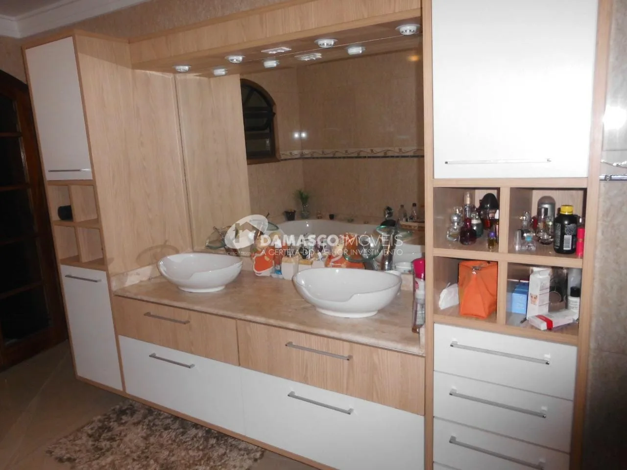 Sobrado à venda 3 Quartos, 2 Suites, 5 Vagas, 280M², Olímpico, São Caetano do Sul - SP