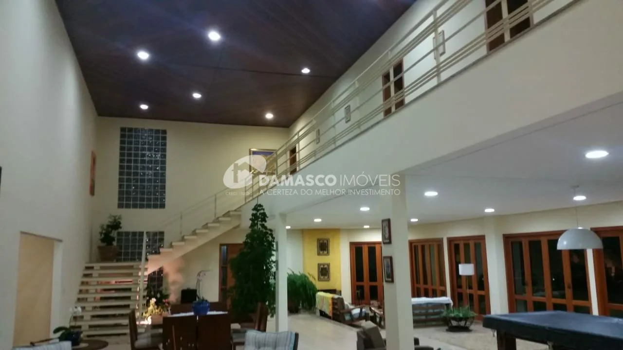 Sobrado à venda 5 Quartos, 5 Suites, 12 Vagas, 750M², Não informado, Piracicaba - SP