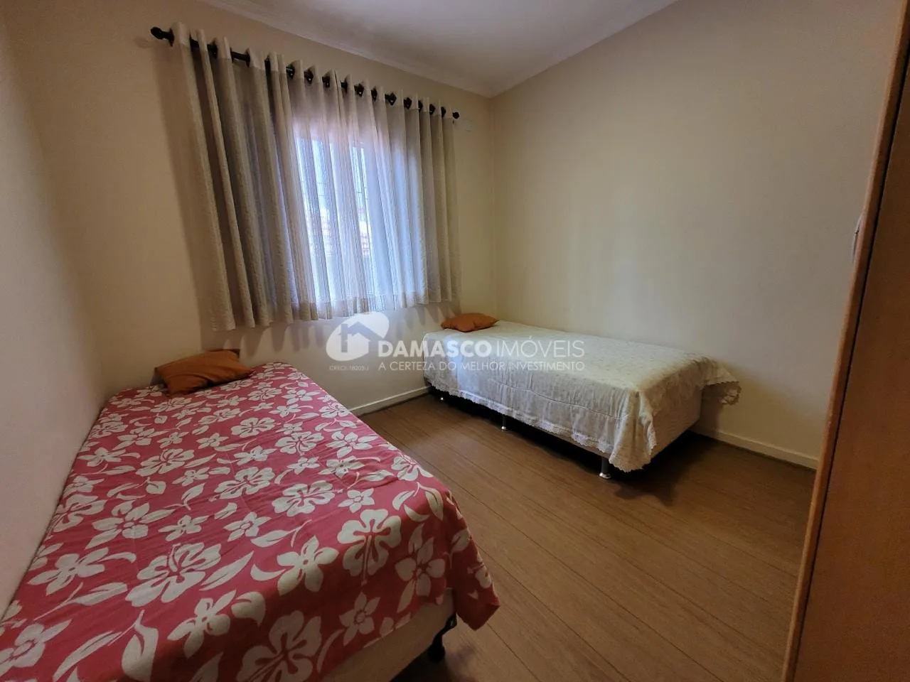 Sobrado à venda 3 Quartos, 2 Vagas, 187M², Campestre, Santo André - SP