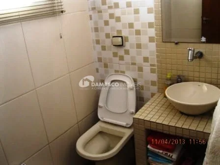 Sobrado para Locação 3 Quartos, 1 Suite, 25 Vagas, Palmares, Santo André - SP