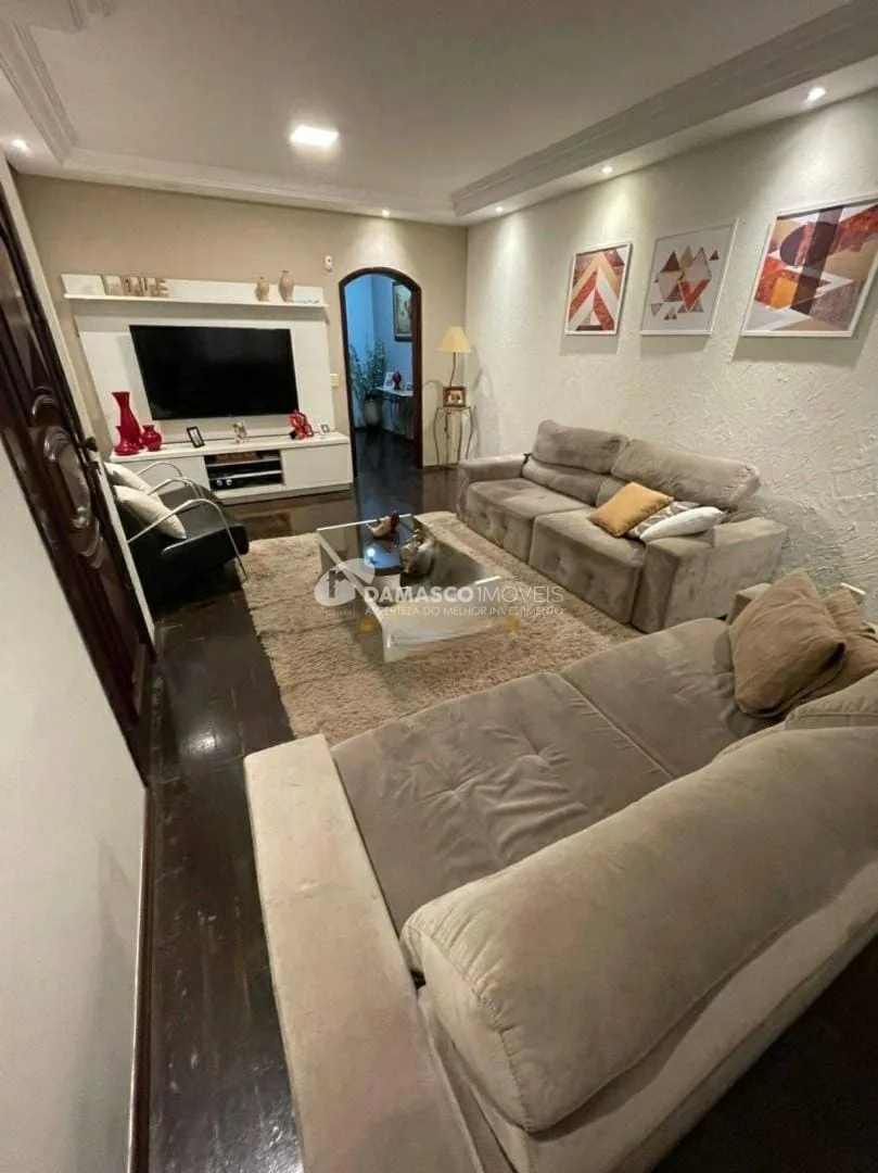 Sobrado à venda 3 Quartos, 1 Suite, 2 Vagas, 250M², Vila Alpina, São Paulo - SP