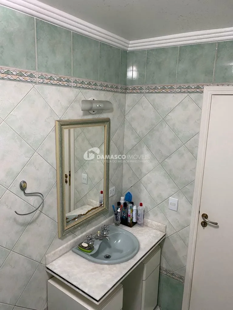 Sobrado à venda 3 Quartos, 1 Suite, 2 Vagas, 180M², Sítio da Figueira, São Paulo - SP