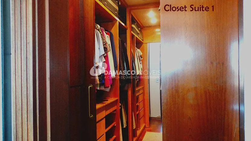 Sobrado à venda 3 Quartos, 3 Suites, 4 Vagas, Osvaldo Cruz, São Caetano do Sul - SP